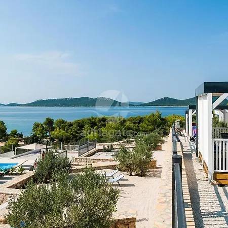 Mobile Damar 4 Holiday home *